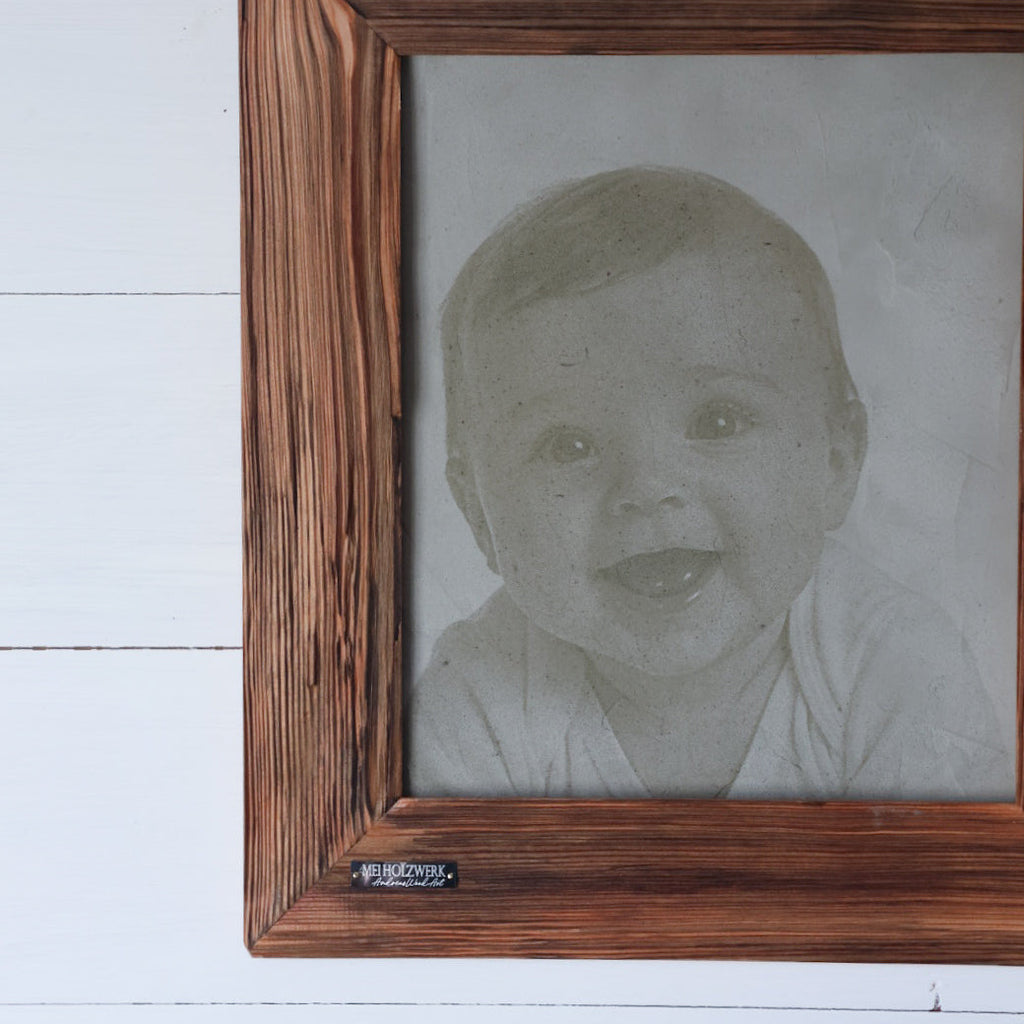 Personalisiertes Betonbild mit Foto im Altholzrahmen